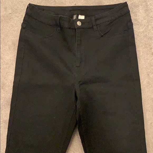 Skinny Jeans - Picture 2 of 4